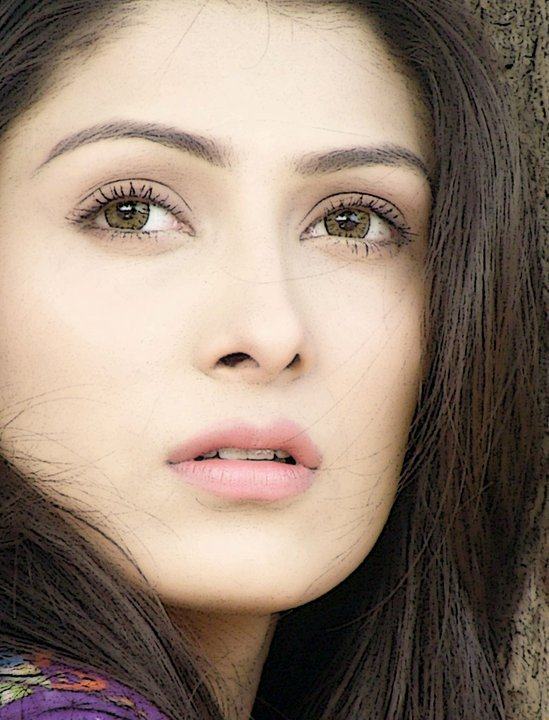 Ayeza khan (Aiza)