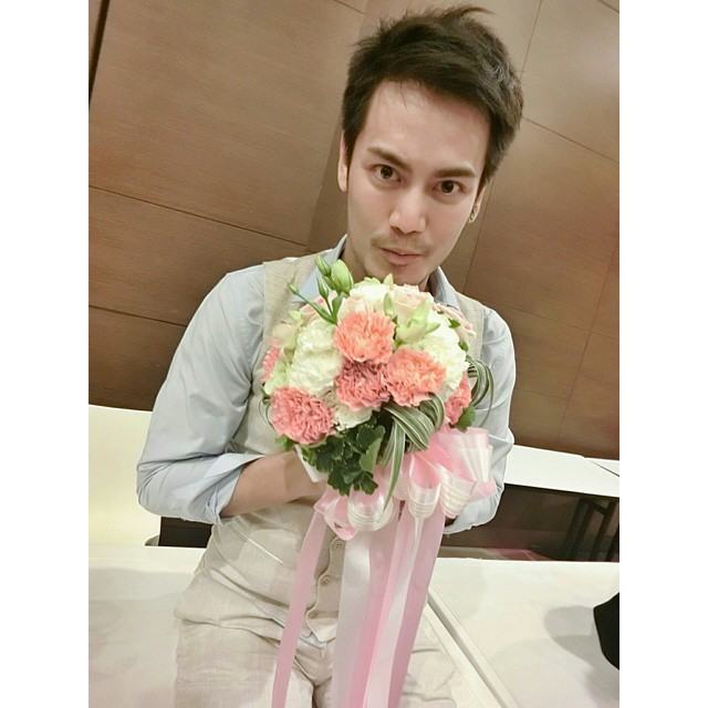 อุ๊ย ขุ่นแม่อ๊อฟ ปองศักดิ์ กับภาพนี้ ทำเอาคิดไปไกลเลย