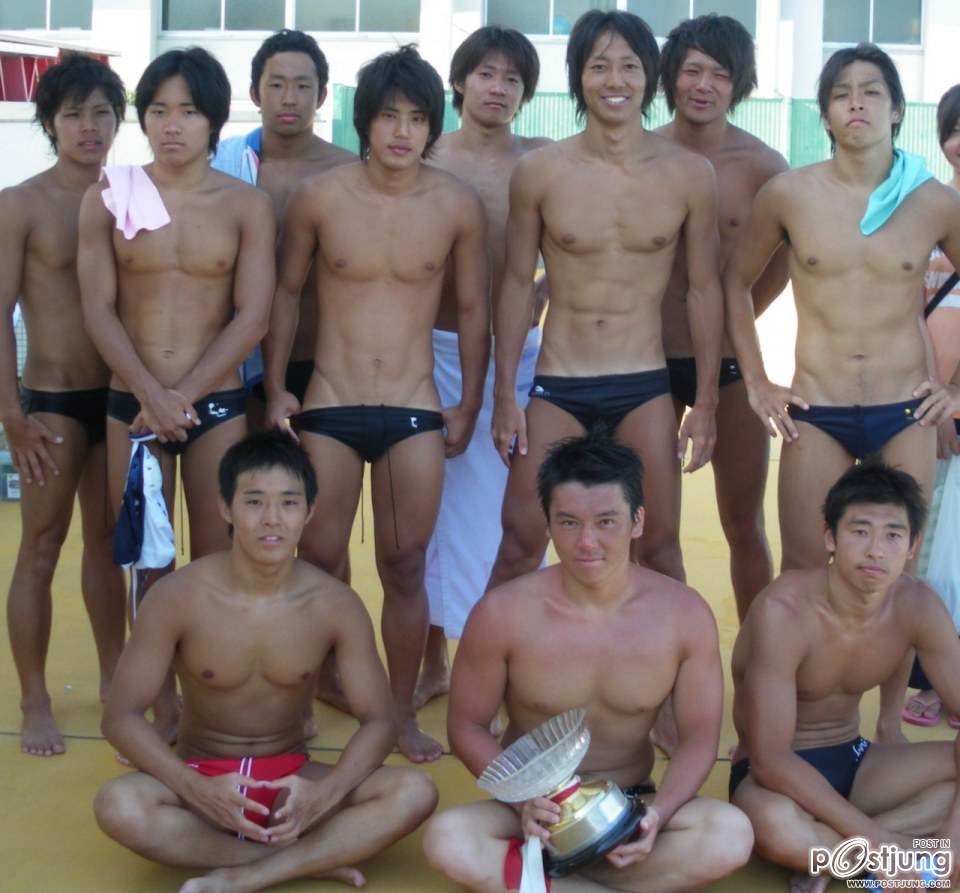 นักกีฬาเซ็กซี่ ๔๔