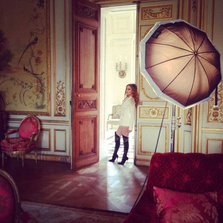 Jennifer Lopez @ Elle UK October 2014