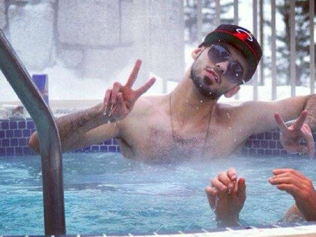 Omar borkan al gala ดาราหนุ่มหล่อโดนเนรเทศเพราะความหล่อ