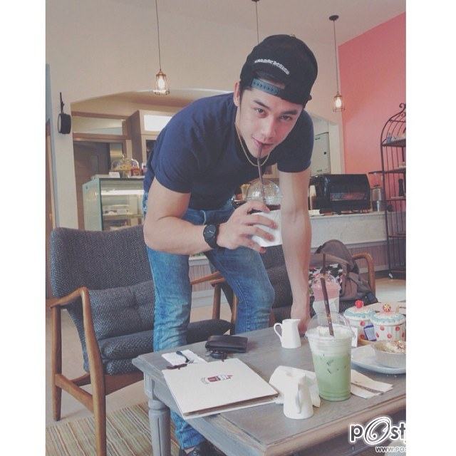 นาย TONG
