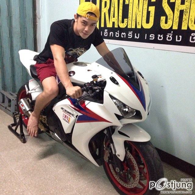 นาย TONG