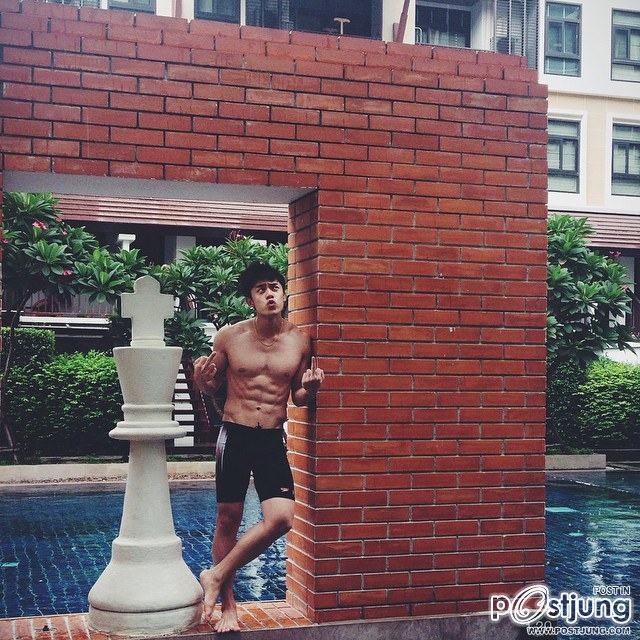 นาย TONG