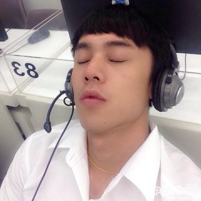 นาย TONG