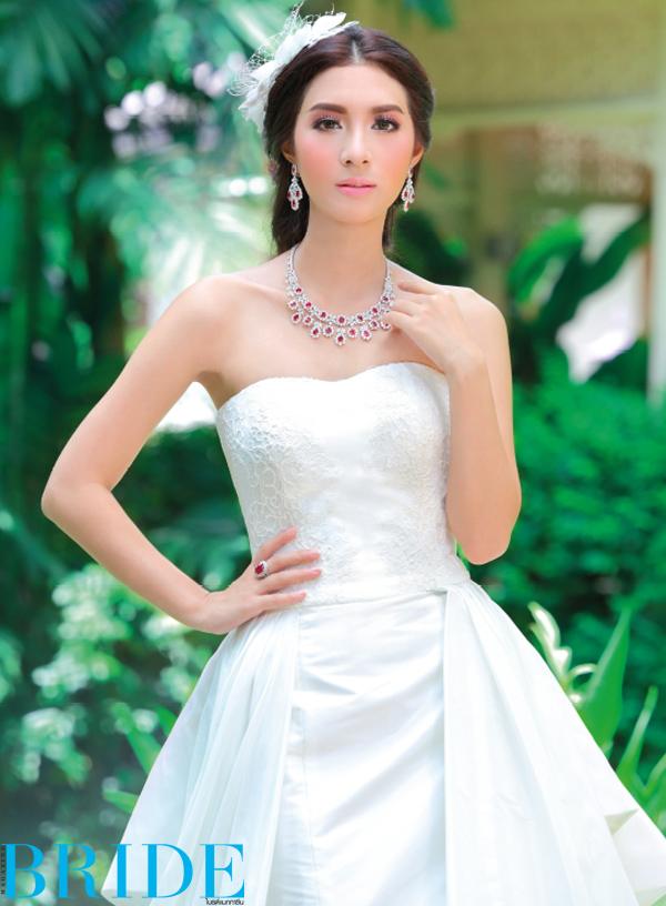 มิว-นิษฐา จิรยั่งยืน ในชุดเจ้าสาว Bride Magazine 15 สวยม้ากเลอ