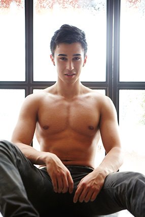 1ใน6 จาก50หนุ่มโสดในฝัน Cleo 2014 : No. 7 อเล็กซิส สโตซิก (อเล็กซิส)