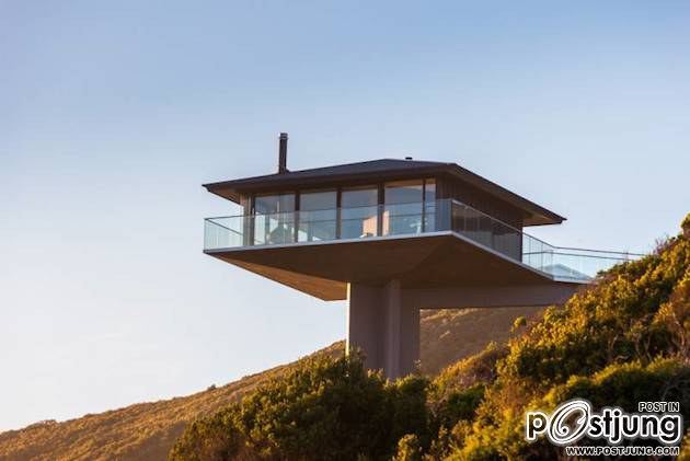 STUNNING ELEVATED BEACH POLE HOME IN AUSTRALIA