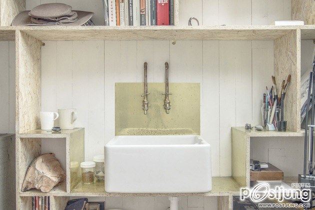 Contemporary Writing Shed Hidden In Urban Environment