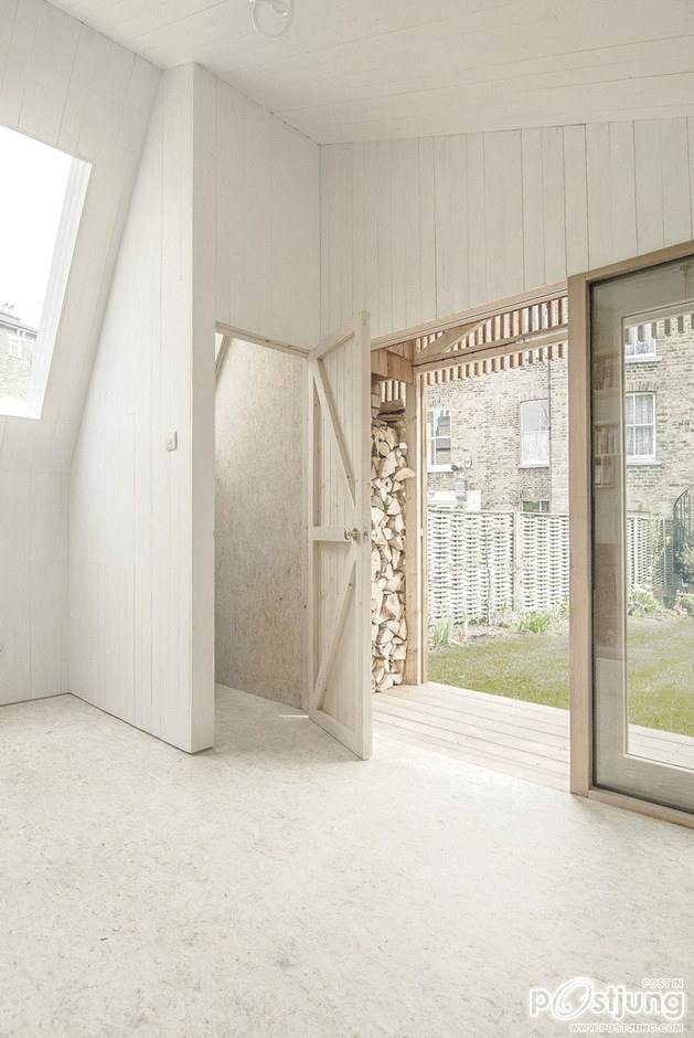 Contemporary Writing Shed Hidden In Urban Environment
