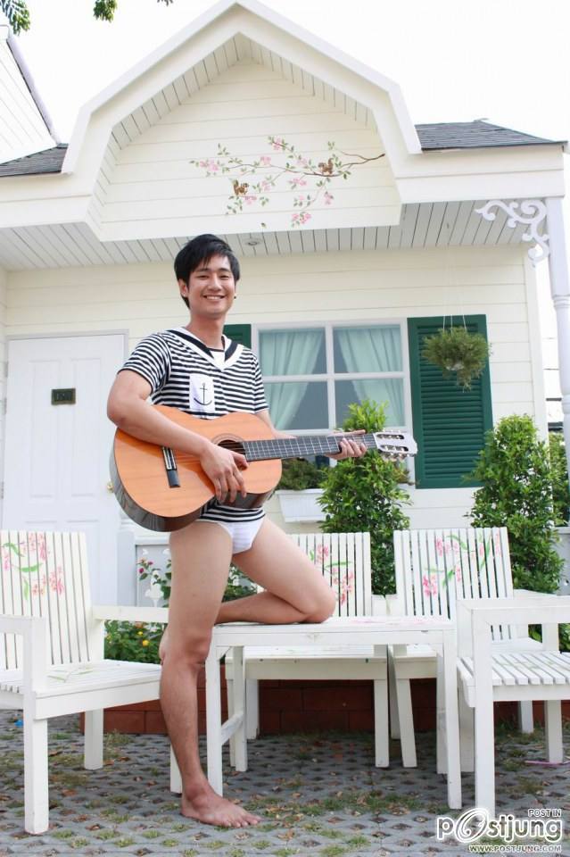 หนุ่มตี๋กับกีตาร์