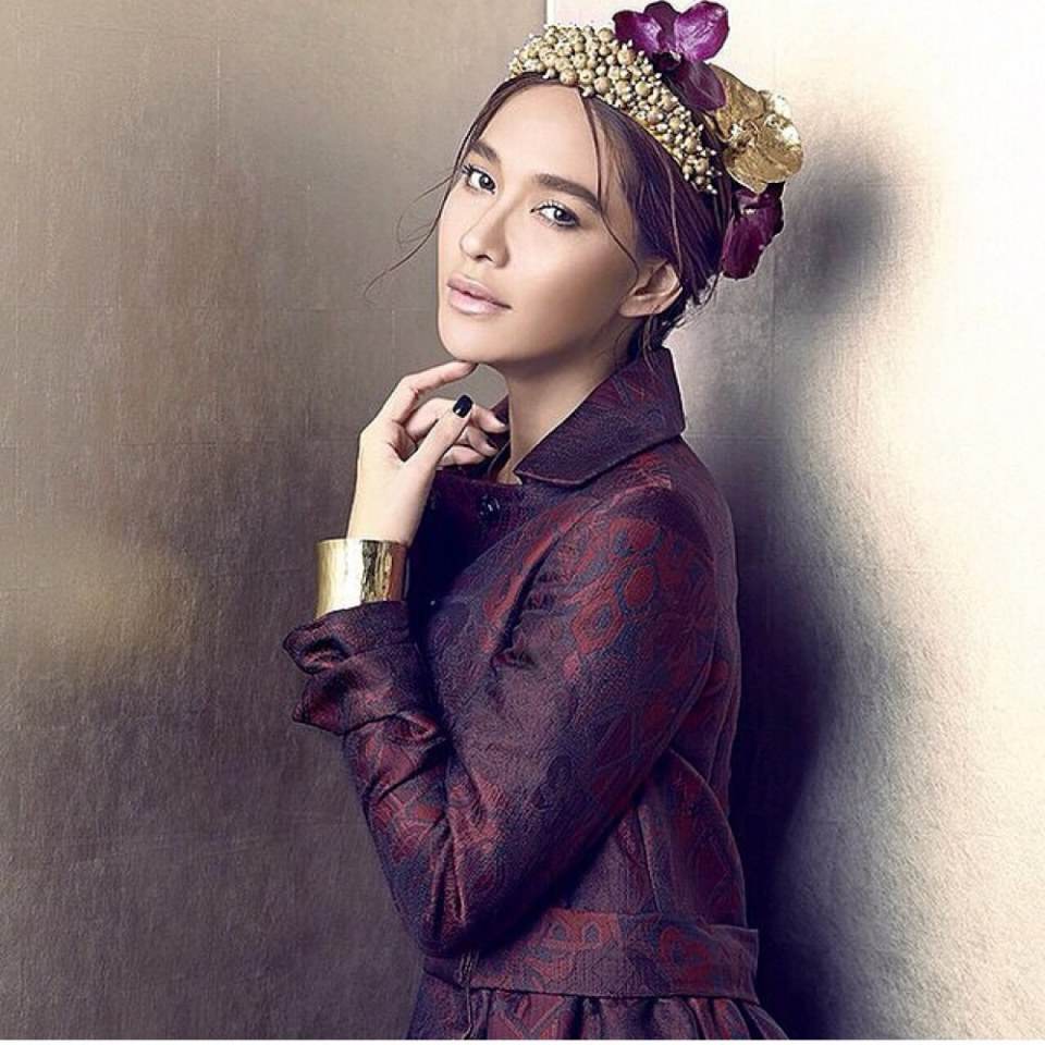 พลอย เฌอมาลย์ @L'Officiel Thailand ฉบับเดือนกันยายน เล่อค่ามาก