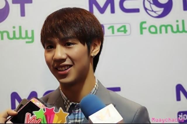 พี่ไวท์ งานMCOTFAMILY