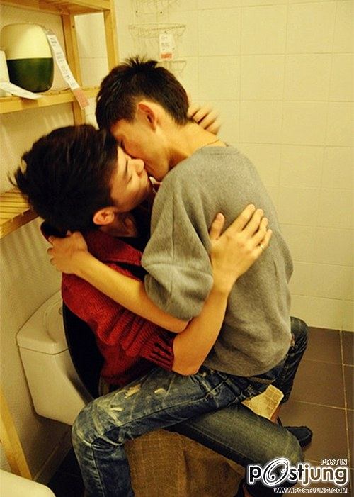 จูบกันฟินๆ