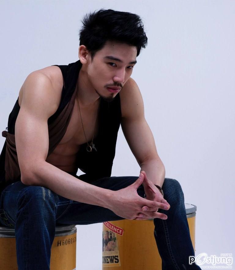 เอเอ พีรวัชร์