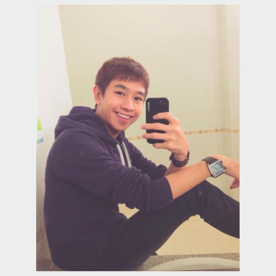 ฟลุ๊ค พงศธร