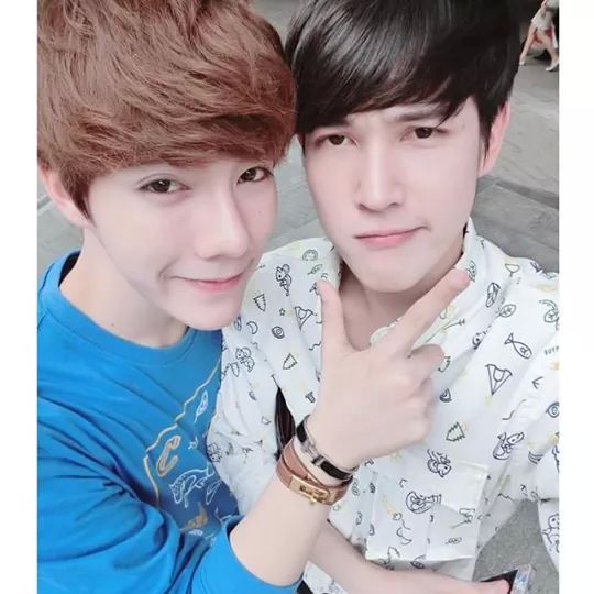 คู่เกย์ โบ๊ท-นิวเยียร์
