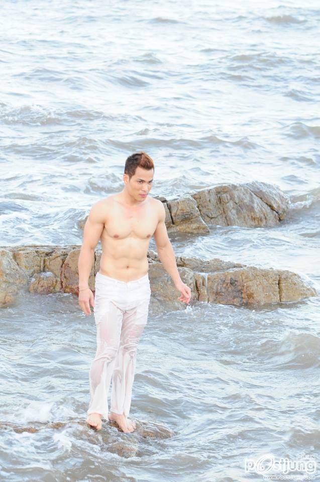 ถอดโชว์เรือนร่าง 610