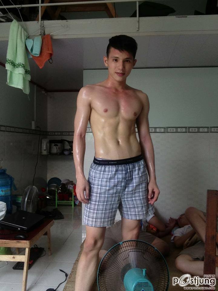 ถอดโชว์เรือนร่าง 611
