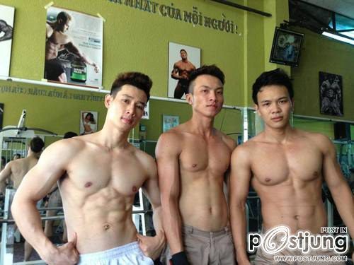 ถอดโชว์เรือนร่าง 611