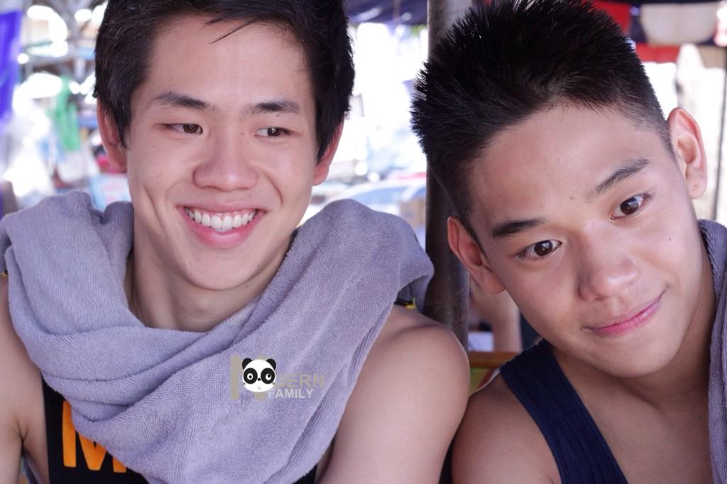 แอบดู ก่อนเข้านอน