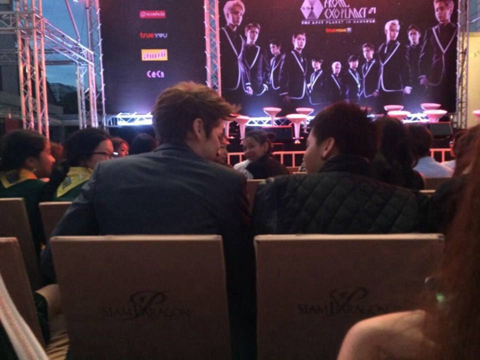 เต๋าคชาตื่นมาคุยกะรถโรงเรียน