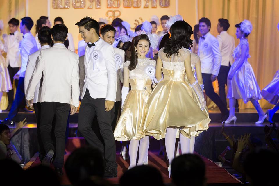 การประกวดดาว-เดือน มข. 2557 KKU Freshy Boys&Girls 2014