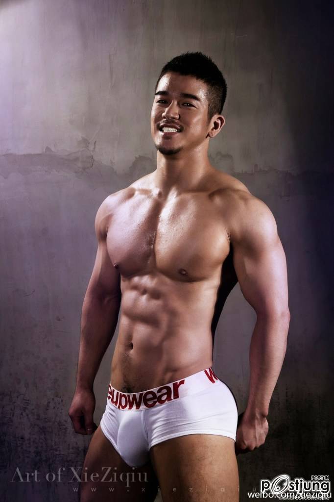 หล่อ+ล่ำ