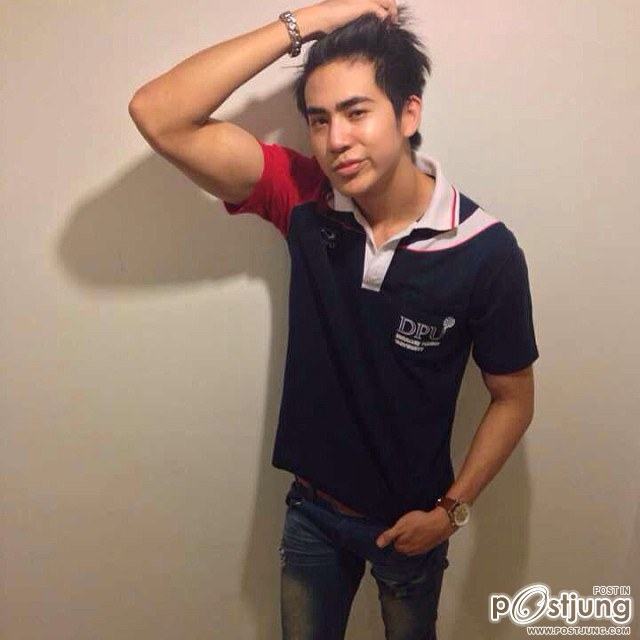 หนุ่มไทย นาย Porsche