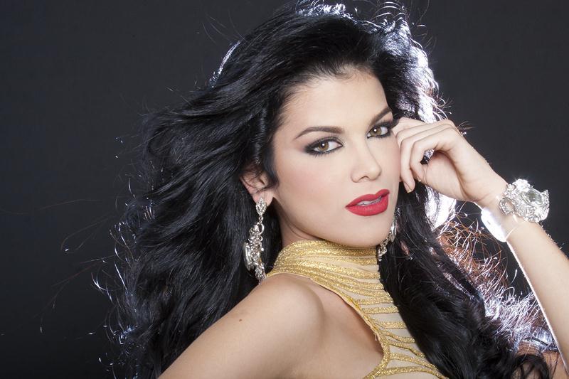 เฮตชอต Miss Venezuela 2014 ชุดว่ายน้ำ By Fajardo