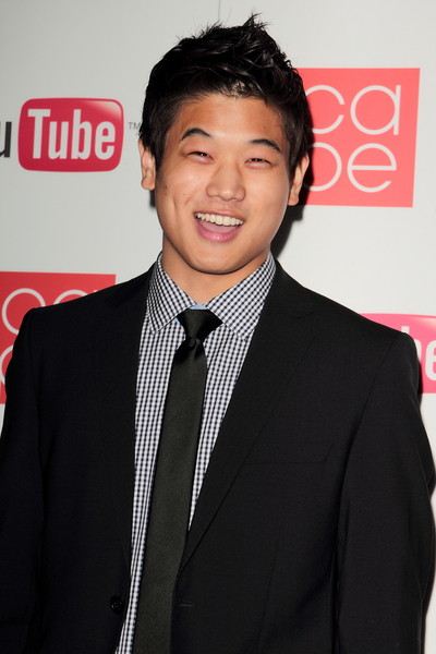 Ki Hong Lee หรือ มินโฮ จากหนัง Maze Runner ค่ะ