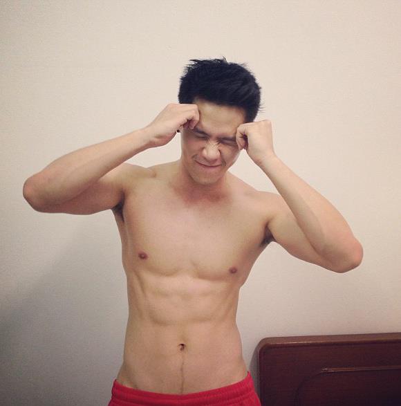 ดำๆเข้มๆไปแล้ว  ขาวๆใสๆกันบ้างครับ @บารวี 326