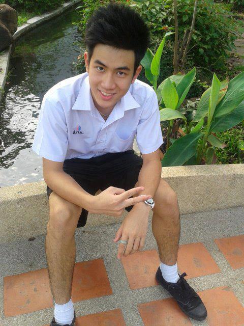 เอ๊ะโพสต์ผิดเว็ปหรือเปล่าชั้น  เด็กดีดอทบารวี @บารวี 339