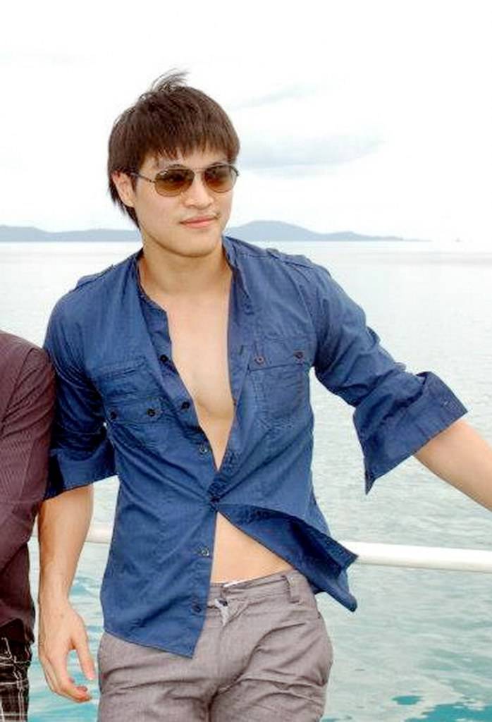 น้องฮิวจ์ หนุ่มวิศวะ ฬ