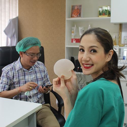 เจมี่ บูเฮอร์ โชว์เต้าใหม่ 400 ซีซี แซ่บเวอร์