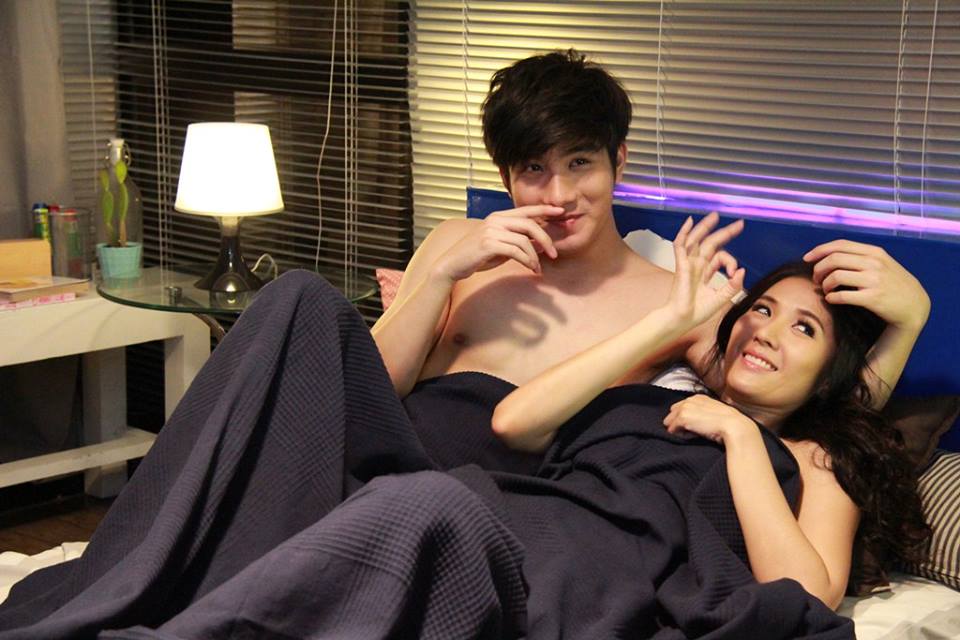 &ldquo;จูน แม่สไปร์ท&rdquo; ข้ามรุ่นกินเด็ก &ldquo;เมฆ&rdquo; เล่นจริงจูบจริง เลิฟซีนร้อนฉ่า ! ในหนังสั้น &ldquo;รักจริงปิ๊งเก้อ&rdquo;