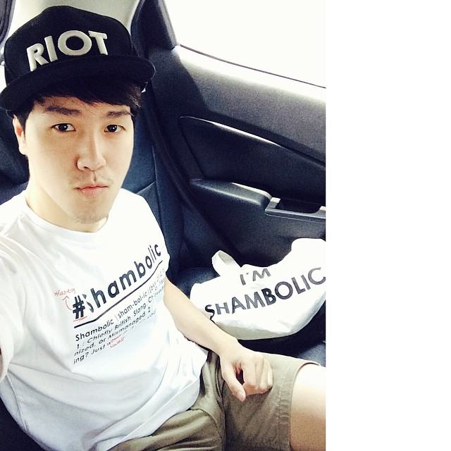 โอ้แม่เจ้า!!!! พูม AF11 ไม่แคร์สื่อ โชว์ของดีก่อนเข้าบ้าน เป้าตุงเป็นลำเลย