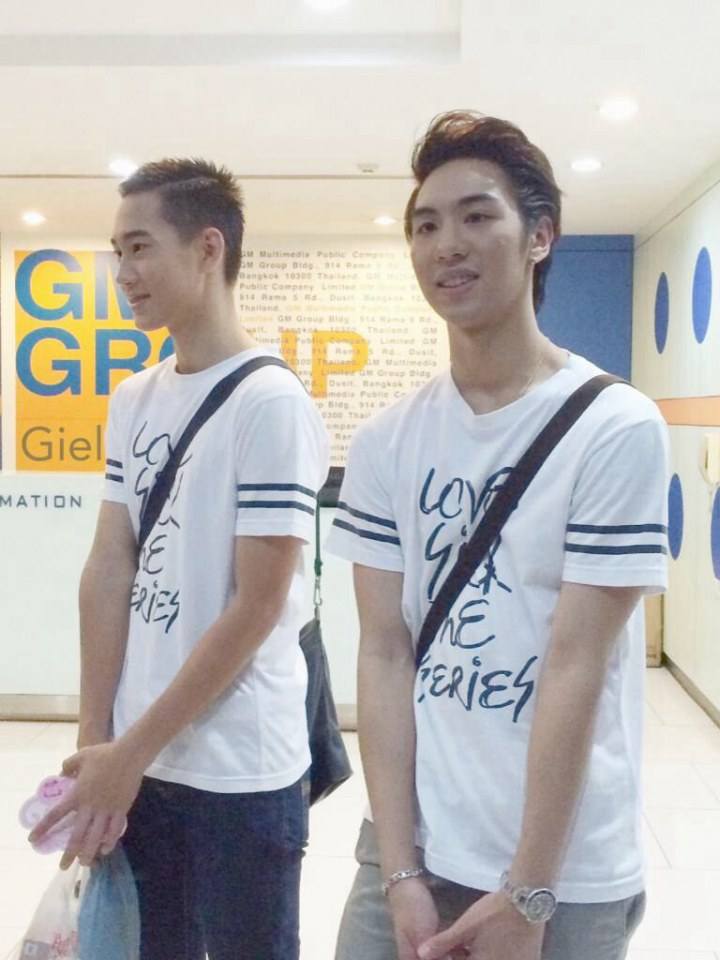ไวท์กัปตันถ่ายแบบ