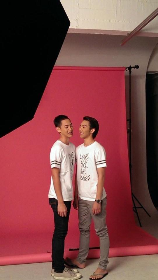 ไวท์กัปตันถ่ายแบบ