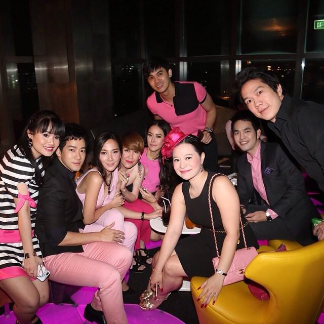 อั้ม พัชราภา นานๆโชว์ที ให้ได้แบบนี้ซิ!! ชุดเบาๆไปงานวันเกิด