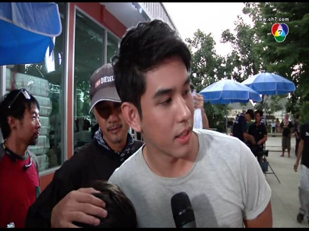 พี่น้องปลอบใจกันหน้าฮักขนาด,มิกค์ ทองระย้า&อั๋น ชยพล