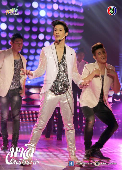มาลีเริงระบำ ช่อง 3 VS พราว ช่อง 7HD ลงจอพร้อมกันคุณจะดูเรื่องไหน?