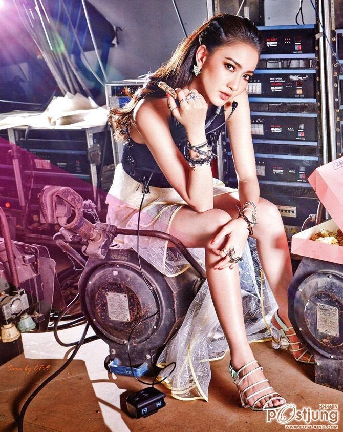 แต้ว-ณฐพร @ KAZZ vol.9 no.98 September 2014