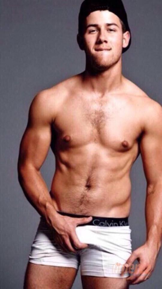 Nick Jonas ยิ่งโตยิ่งตุงค่ะ