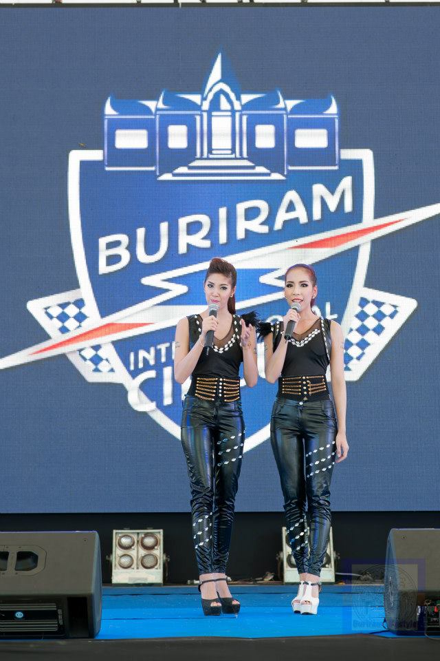 สาวๆเรซควีนญี่ปุ่นปะทะพริ๊ตตี้สาวไทยในงานบุรีรัมย์มอเตอร์โชว์