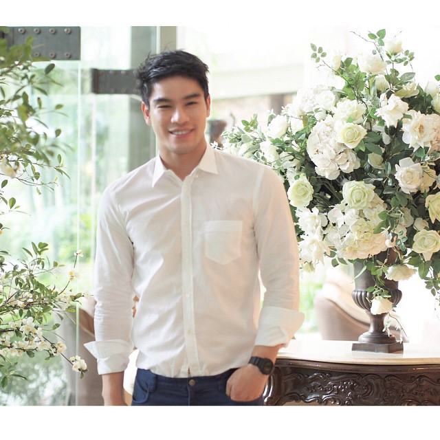 กิ๊กอยู่ในตู้ ชู้อยู่ใต้เตียง แฟนเก่าอยู่นอกระเบียง คนเลี้ยงกำลังจะมา