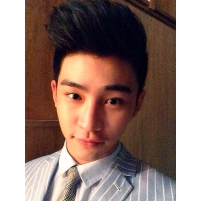 กิ๊กอยู่ในตู้ ชู้อยู่ใต้เตียง แฟนเก่าอยู่นอกระเบียง คนเลี้ยงกำลังจะมา