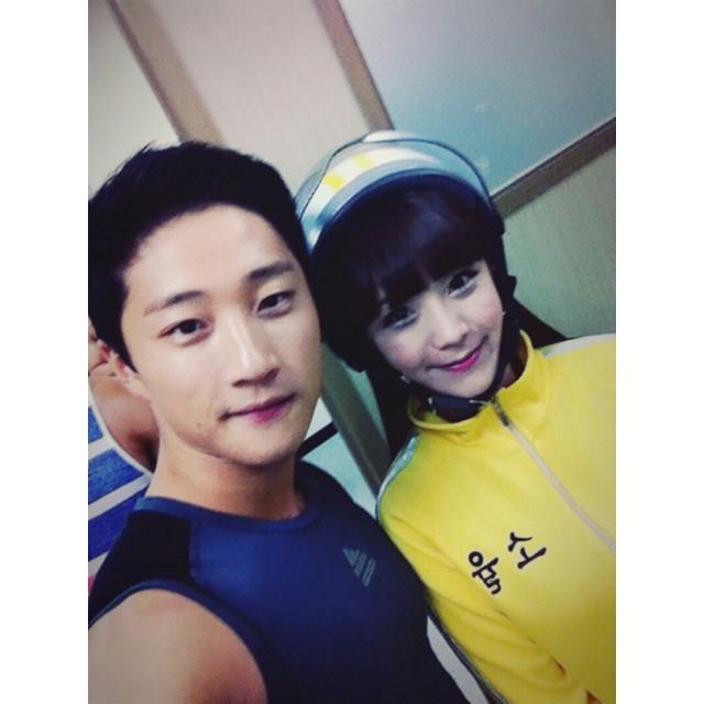 กิ๊กอยู่ในตู้ ชู้อยู่ใต้เตียง แฟนเก่าอยู่นอกระเบียง คนเลี้ยงกำลังจะมา