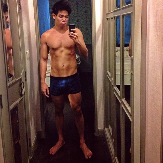 เห็นคอมเม้นไต้รูปว่าเป็นคนไทย !!!