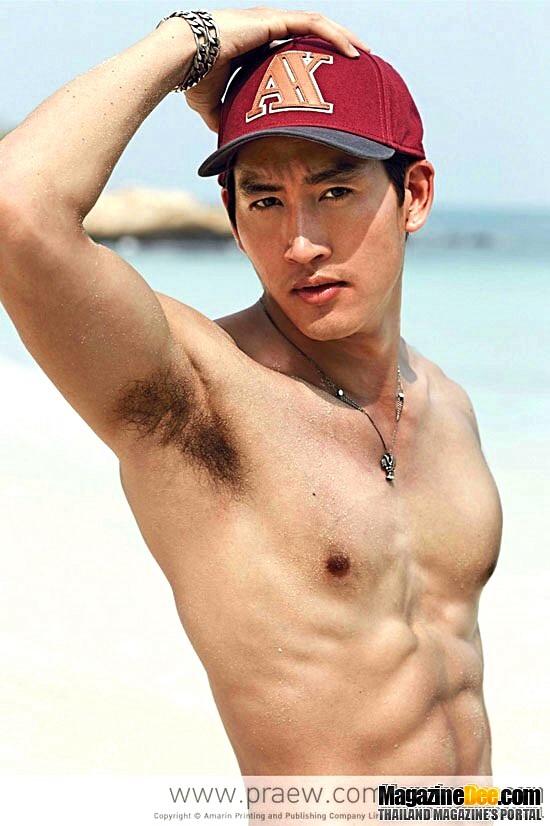 ไนกี้ นิธิดล